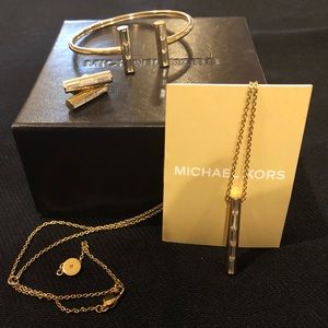 Matching bracelet, earrings,necklace